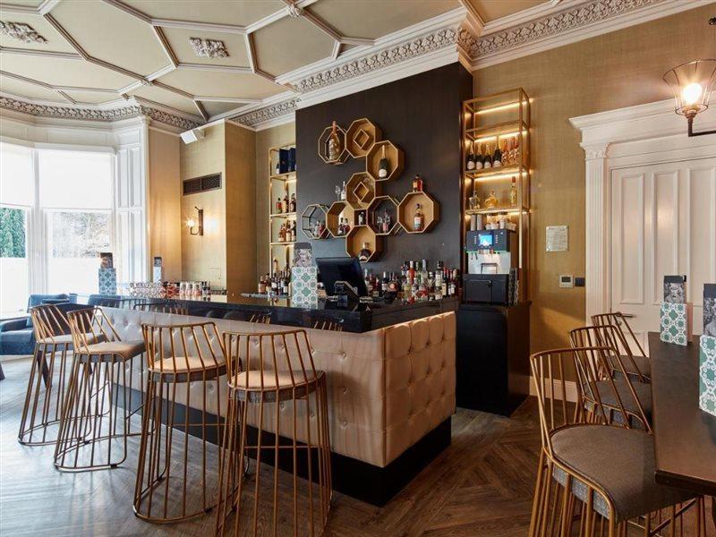 Oddfellows On The Park Cheadle  Esterno foto The bar at the 1887