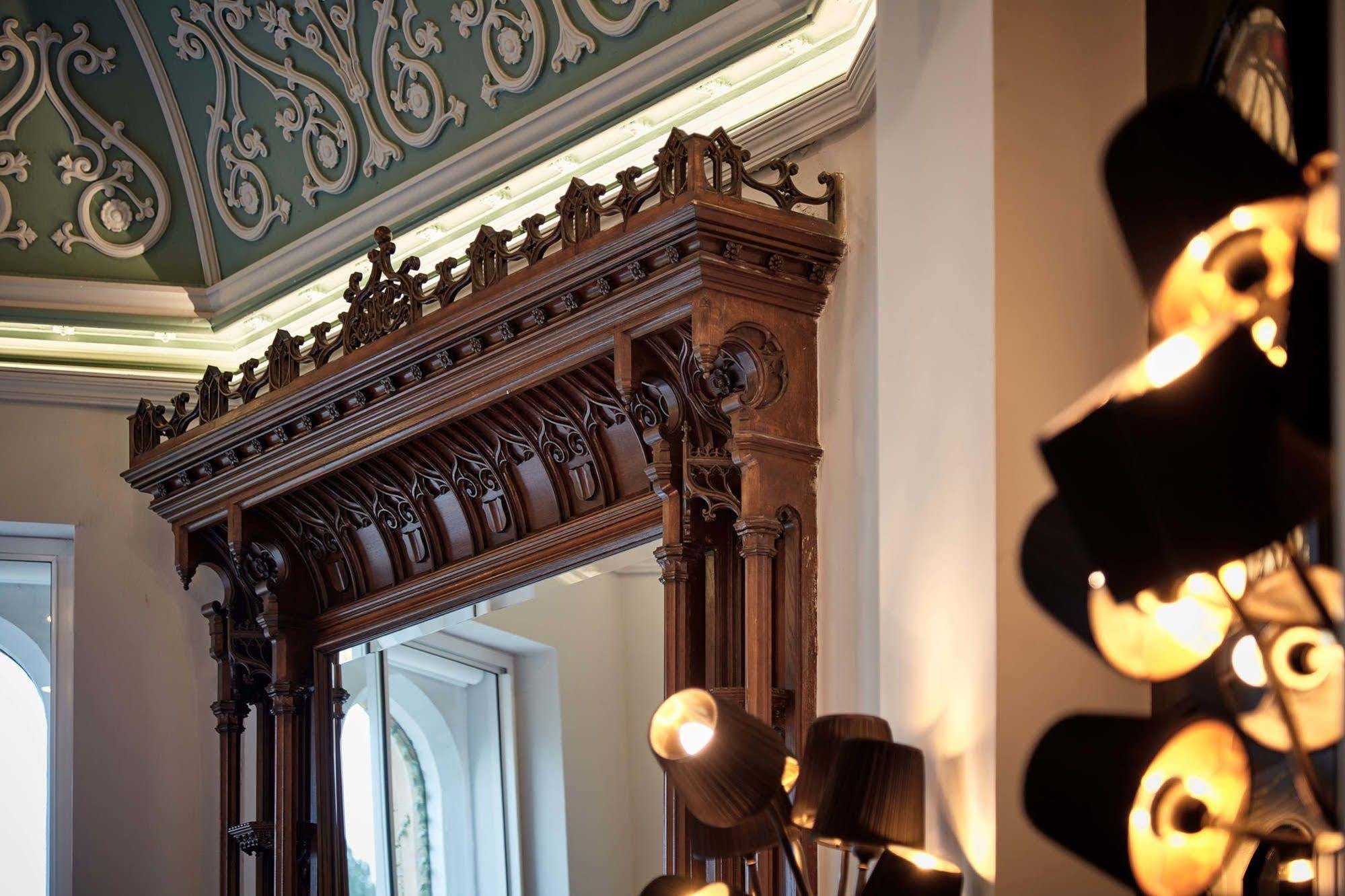 Oddfellows On The Park Cheadle  Esterno foto The interior of the hotel