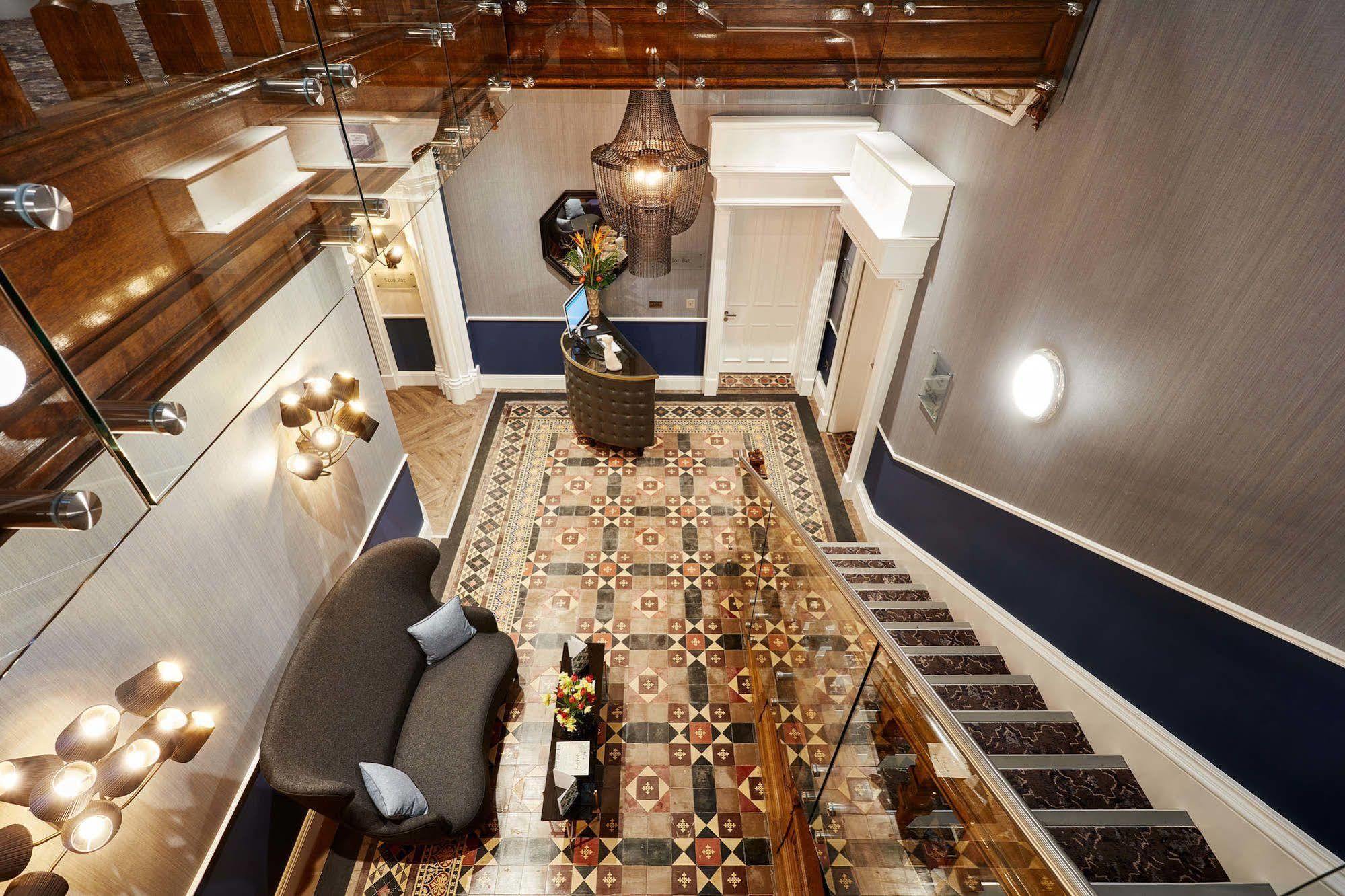 Oddfellows On The Park Cheadle  Esterno foto Interior of the hotel
