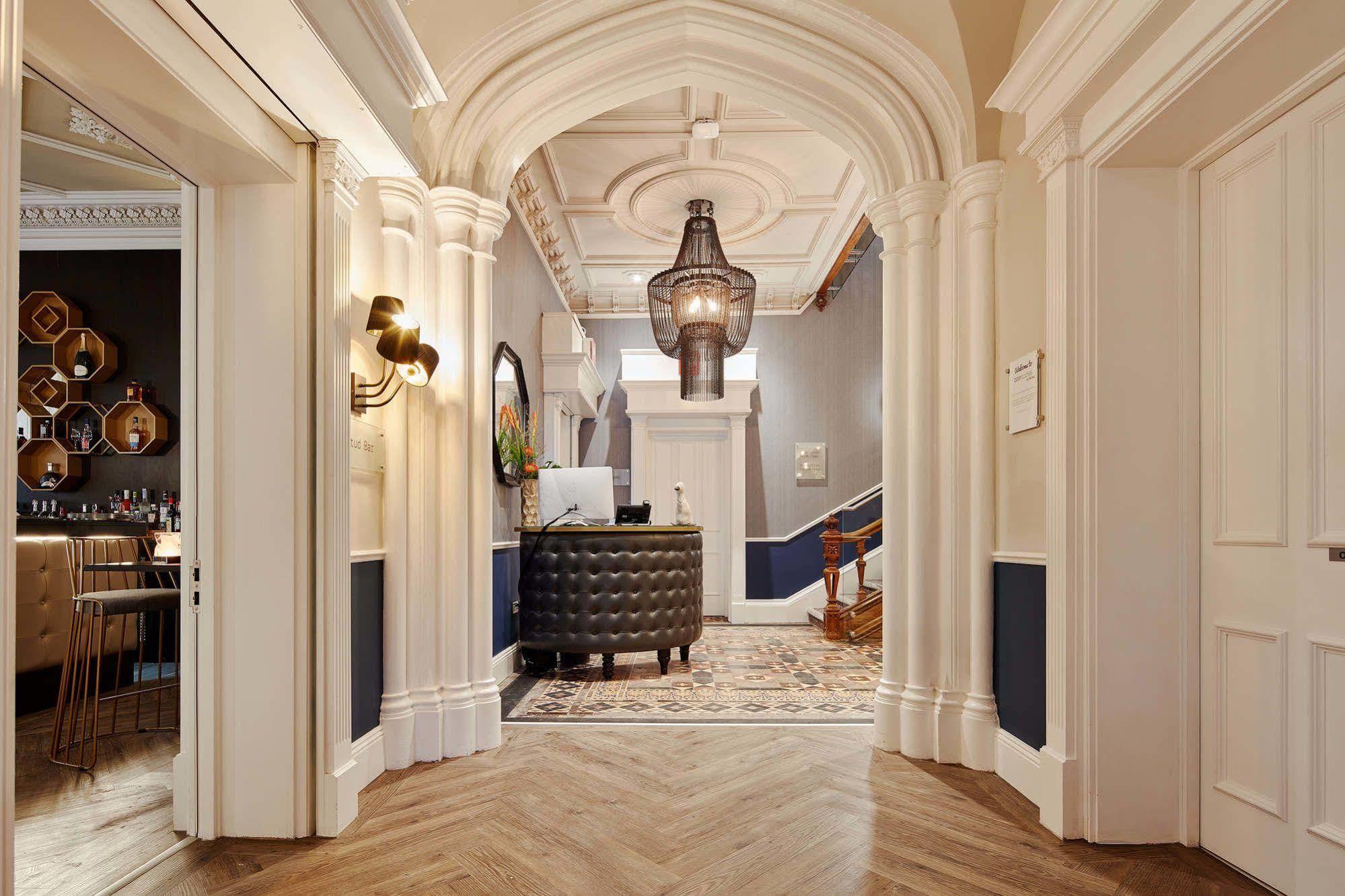 Oddfellows On The Park Cheadle  Esterno foto The interior of the hotel