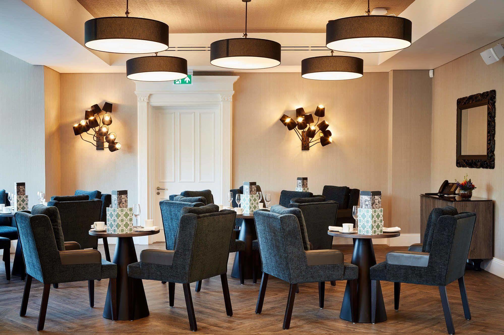 Oddfellows On The Park Cheadle  Esterno foto The restaurant at The Ivy Temple Row